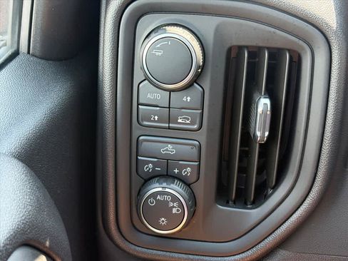 Used 2025 Chevrolet Silverado 1500 Custom w/ Turbomax Blackout Package AWD/4WD image 17