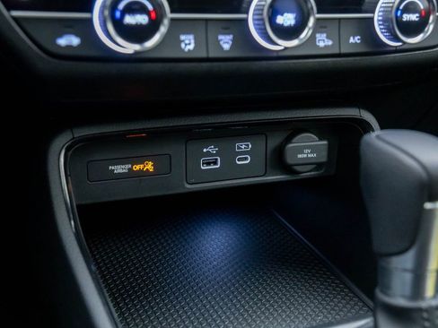 Certified 2024 Honda CR-V EX image 30