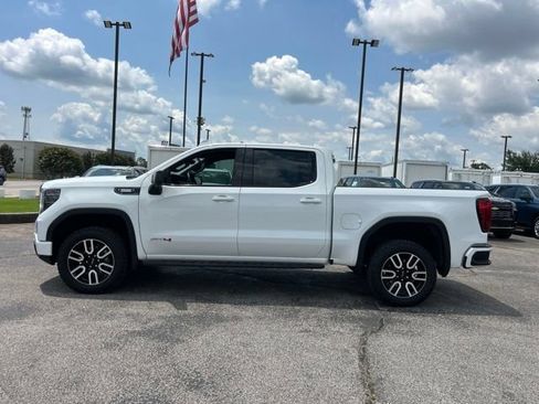 Used 2024 GMC Sierra 1500 AT4 w/ Technology Package AWD/4WD image 6