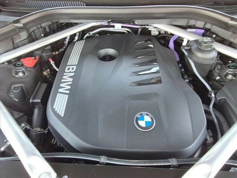 New 2027 BMW X7 xDrive40i w/ M Sport Package AWD/4WD image 16