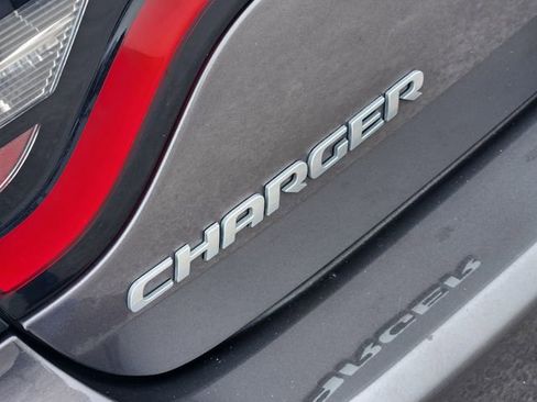 Used 2023 Dodge Charger SXT image 9