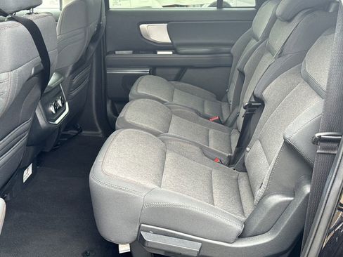 Used 2025 Ford Expedition Max Active AWD/4WD image 24