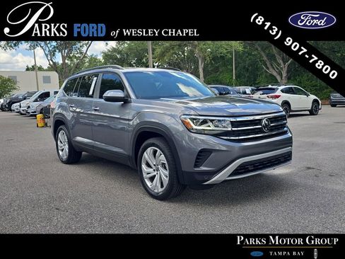 Used 2023 Volkswagen Atlas SE w/ Panoramic Sunroof Package FWD image 1