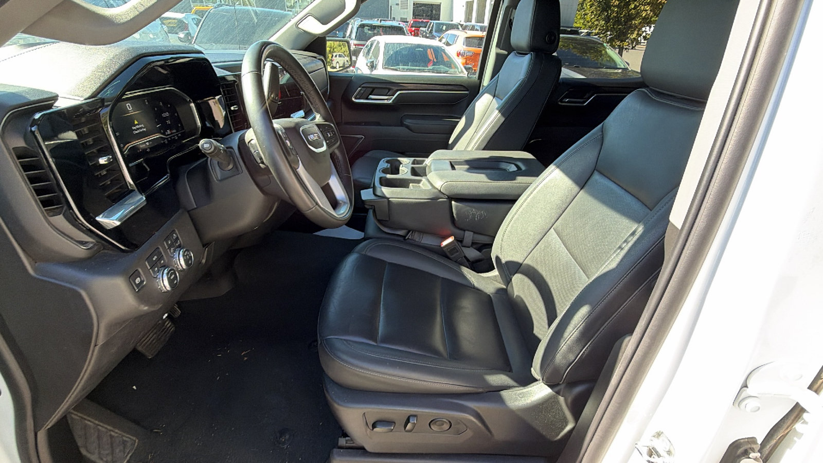 Used 2025 GMC Sierra 1500 SLT AWD/4WD image 16