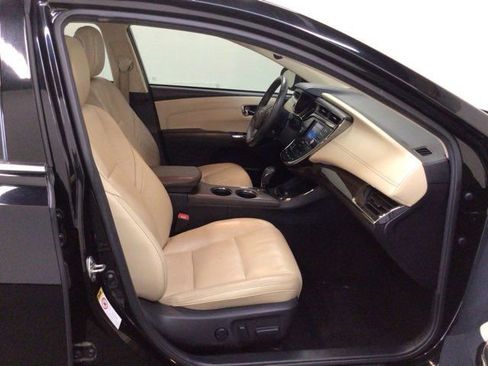 Used 2014 Toyota Avalon Limited image 13