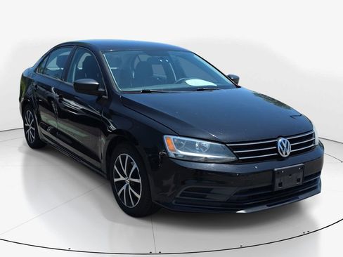 Used 2016 Volkswagen Jetta SE FWD image 4