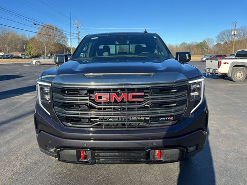 Used 2023 GMC Sierra 1500 AT4 w/ AT4 Premium Package image 3