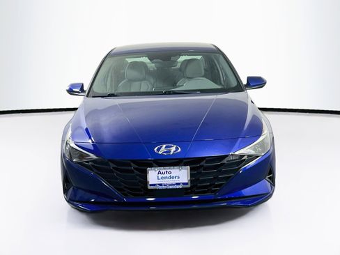 Used 2023 Hyundai Elantra SEL w/ Convenience Package image 2