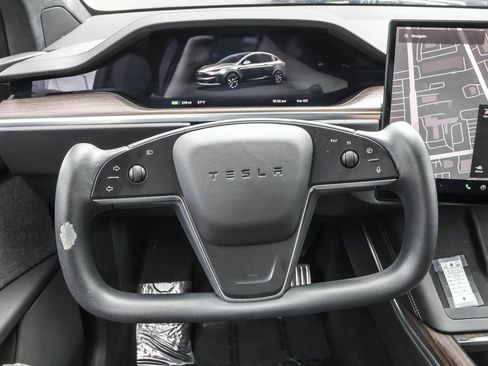 Used 2023 Tesla Model X AWD/4WD image 17