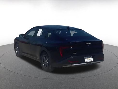 Used 2025 Kia K4 LXS FWD image 11