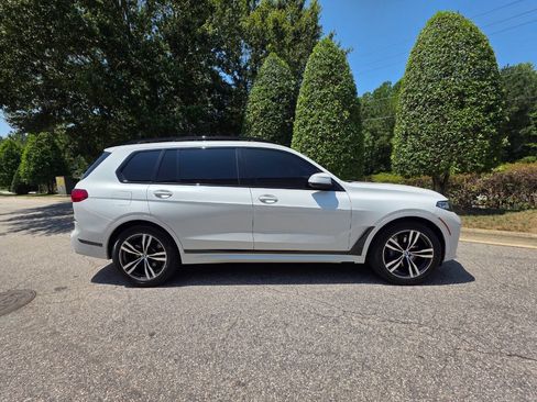 Used 2020 BMW X7 xDrive40i w/ M Sport Package AWD/4WD image 6