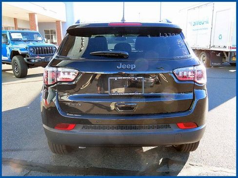 New 2026 Jeep Compass Limited w/ Sun, Sound & Navigation Group image 7
