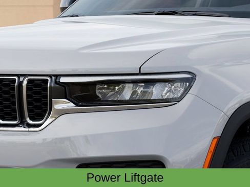 New 2025 Jeep Grand Cherokee Laredo X w/ Luxury Tech Group I AWD/4WD image 12