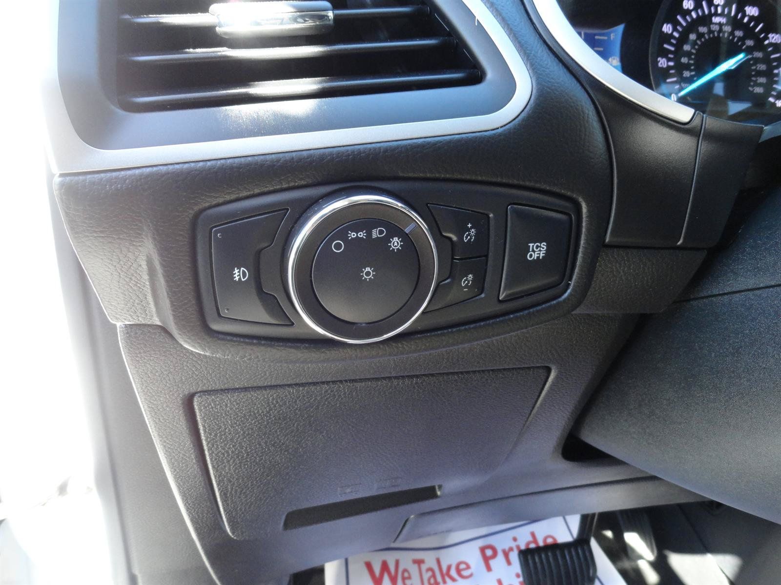 Used 2020 Ford Edge SEL AWD/4WD image 11