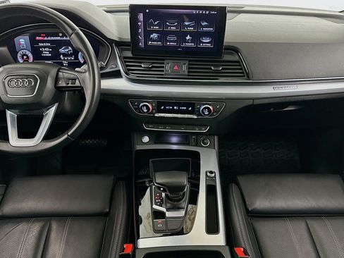 Used 2023 Audi Q5 2.0T Premium Plus w/ Premium Plus Package AWD/4WD image 11