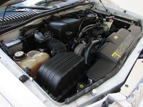 Used 2003 Ford Explorer Sport XLT image 41