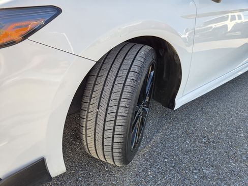 Used 2025 Toyota Camry SE image 10