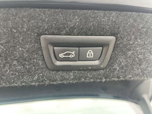 Used 2022 BMW 540i xDrive w/ Convenience Package image 16