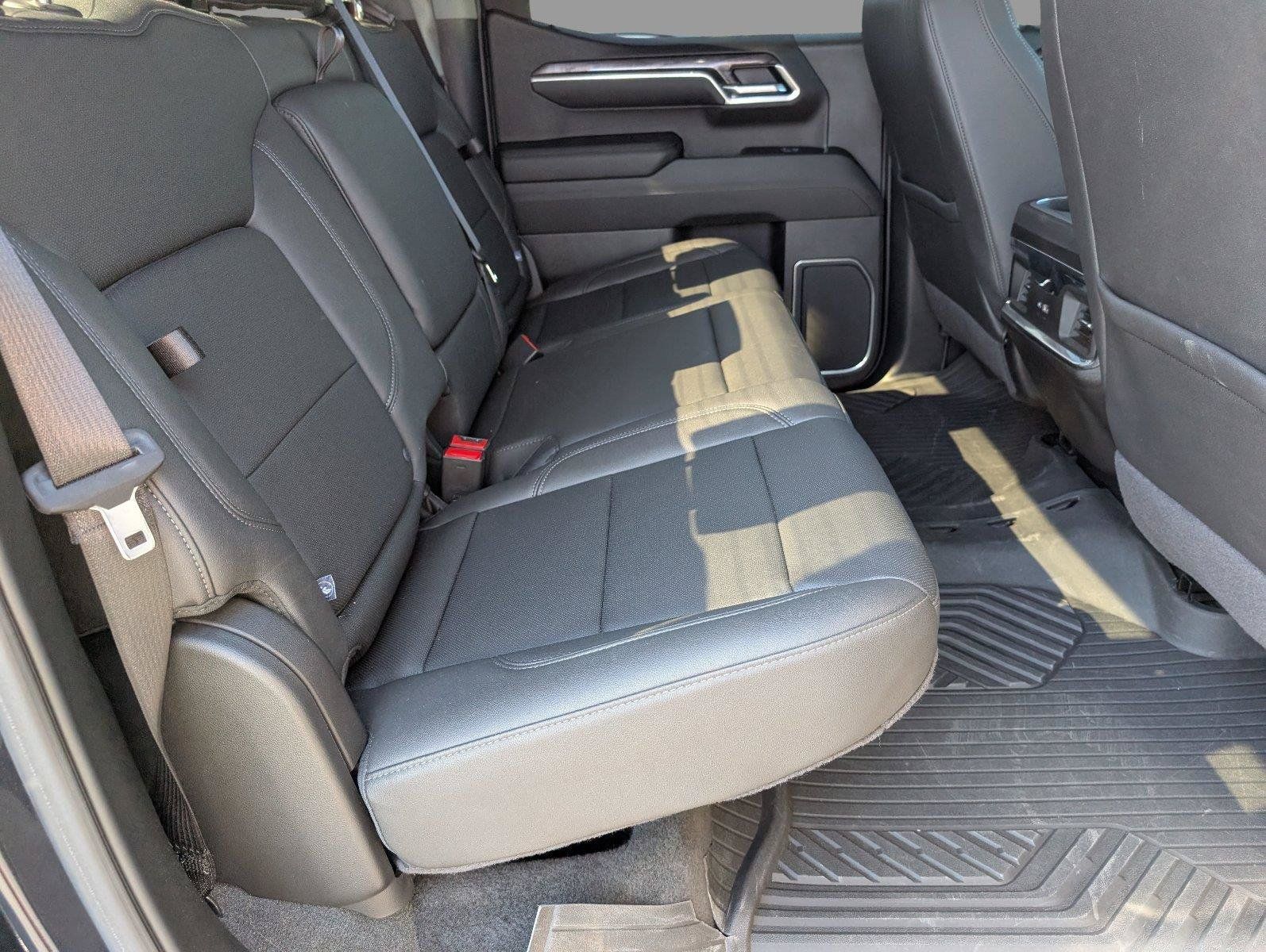 Certified 2024 Chevrolet Silverado 1500 LTZ AWD/4WD image 40