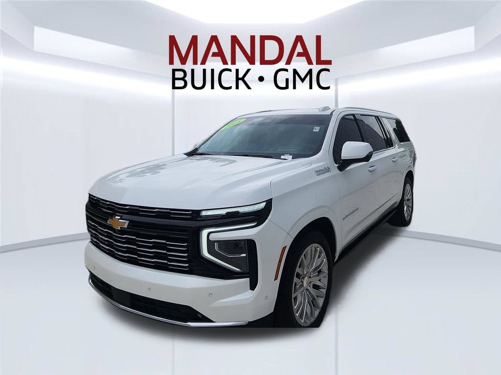Used 2025 Chevrolet Suburban High Country AWD/4WD image 1