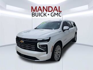 Used 2025 Chevrolet Suburban High Country AWD/4WD video 1
