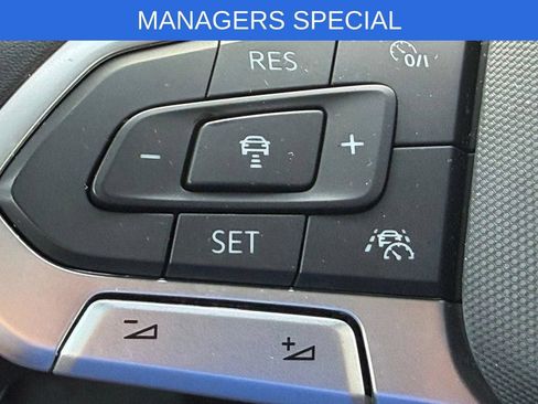 Used 2023 Volkswagen Tiguan SE FWD image 24