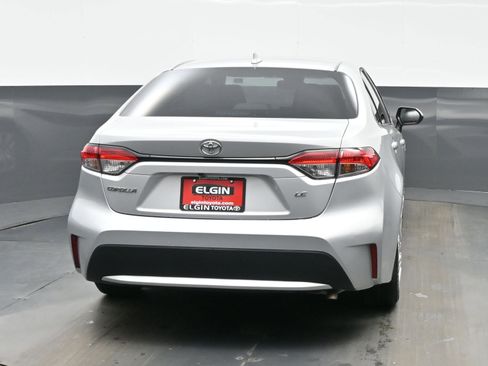 Used 2020 Toyota Corolla LE image 5