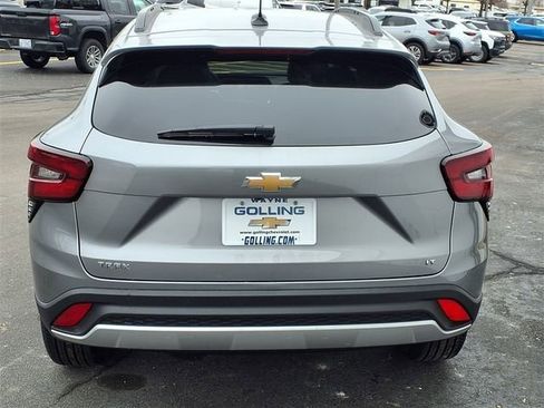 New 2026 Chevrolet Trax LT w/ LT Convenience Package FWD image 18