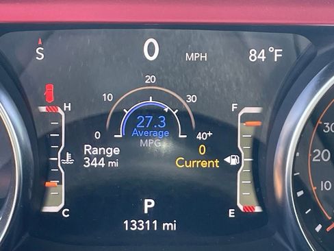 Used 2023 Jeep Wrangler Unlimited Rubicon image 10