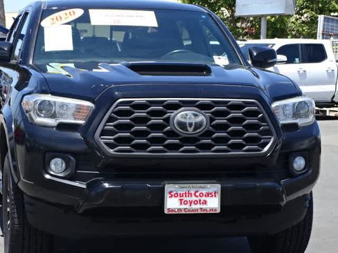 Certified 2020 Toyota Tacoma TRD Sport w/ Technology Package RWD image 4