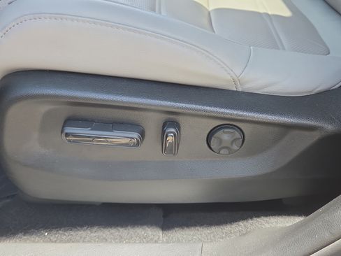 Certified 2020 Honda CR-V EX-L image 10