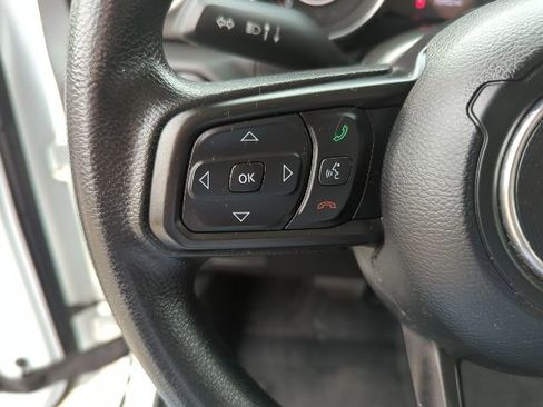 Used 2021 Jeep Gladiator Sport image 12