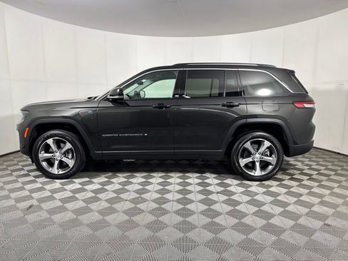 Used 2024 Jeep Grand Cherokee Limited 4xe w/ Luxury Tech Group II AWD/4WD image 2