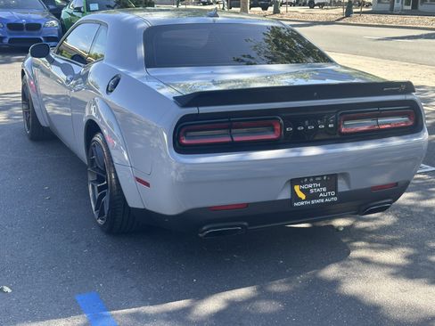 Used 2021 Dodge Challenger R/T Scat Pack RWD image 11
