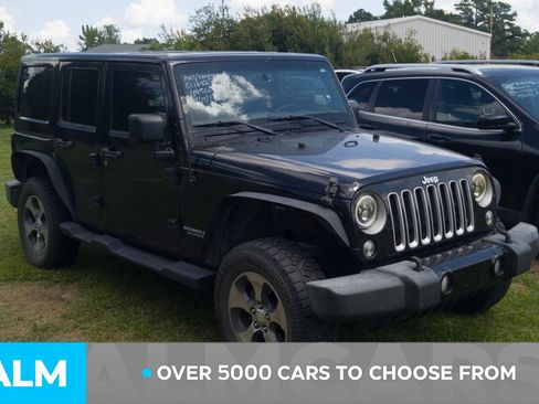 Used 2016 Jeep Wrangler Unlimited Sahara AWD/4WD image 2