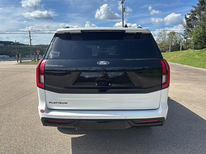 New 2027 Ford Expedition Platinum w/ Stealth Appearance Package
