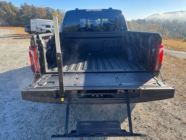 Used 2024 Ford F150 Raptor AWD/4WD image 9