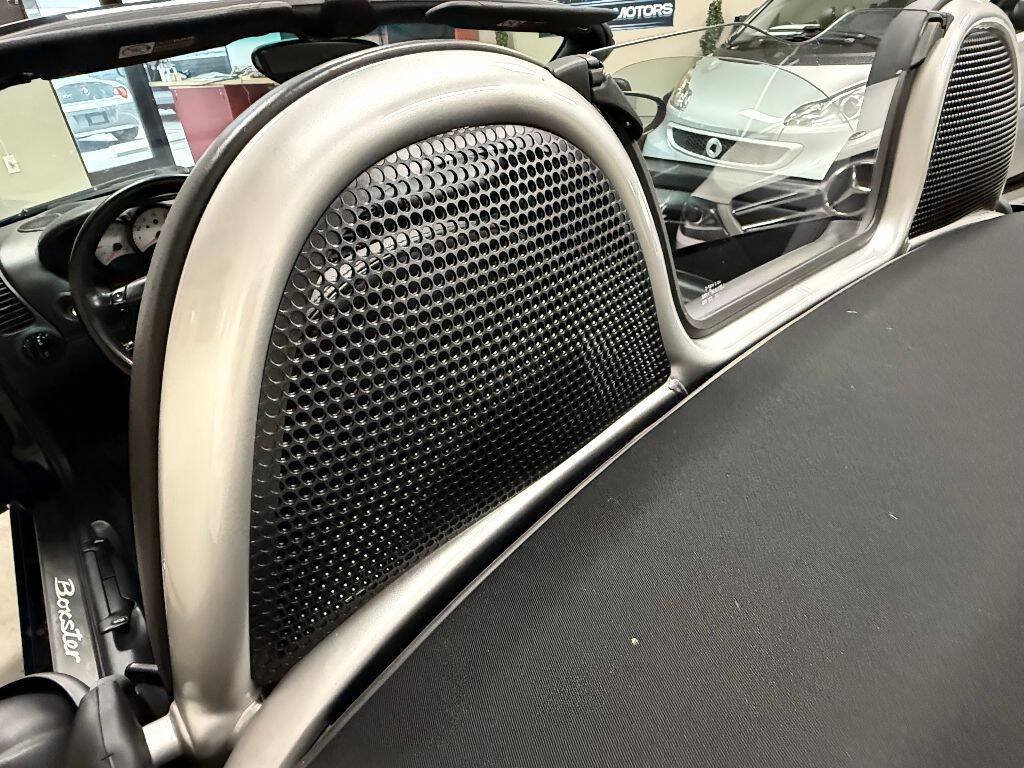 Used 1999 Porsche Boxster RWD image 30