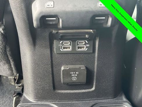 Used 2018 Jeep Wrangler Unlimited Sahara w/ Dual Top Group AWD/4WD image 27