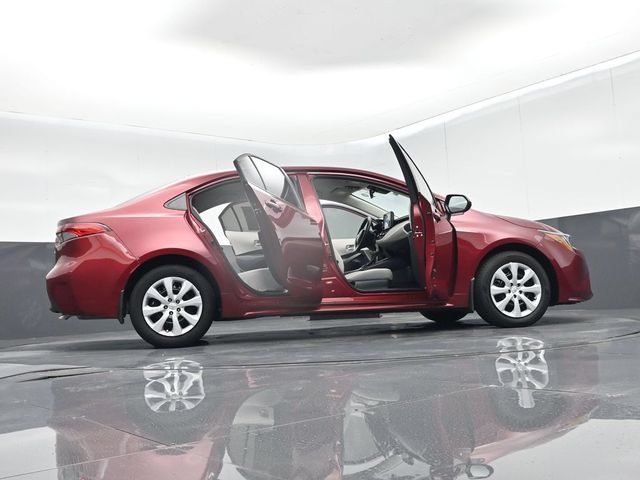 Used 2025 Toyota Corolla LE FWD image 72
