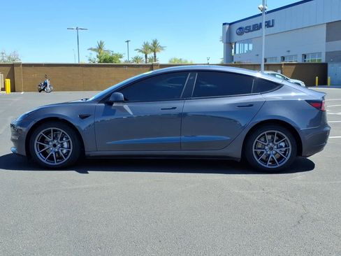 Used 2022 Tesla Model 3 image 4