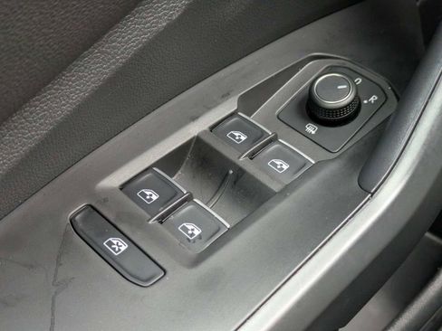 Certified 2026 Volkswagen Jetta Sport FWD image 31