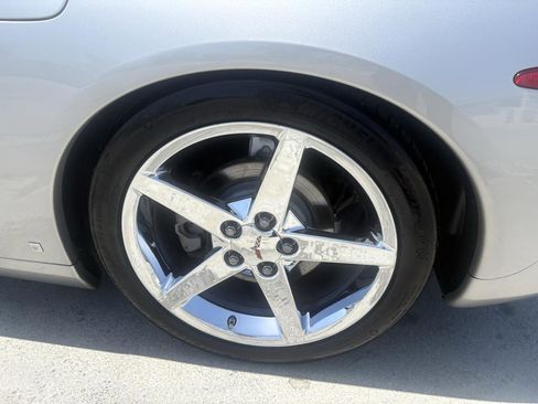 Used 2008 Chevrolet Corvette Coupe w/ Preferred Equipment Group RWD image 13