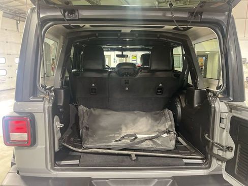 Certified 2023 Jeep Wrangler Sahara w/ Dual Top Group image 23