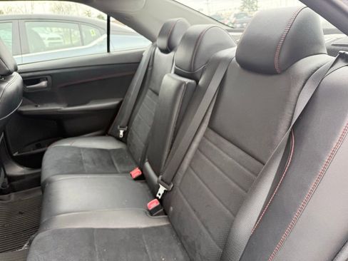 Used 2017 Toyota Camry XSE image 7