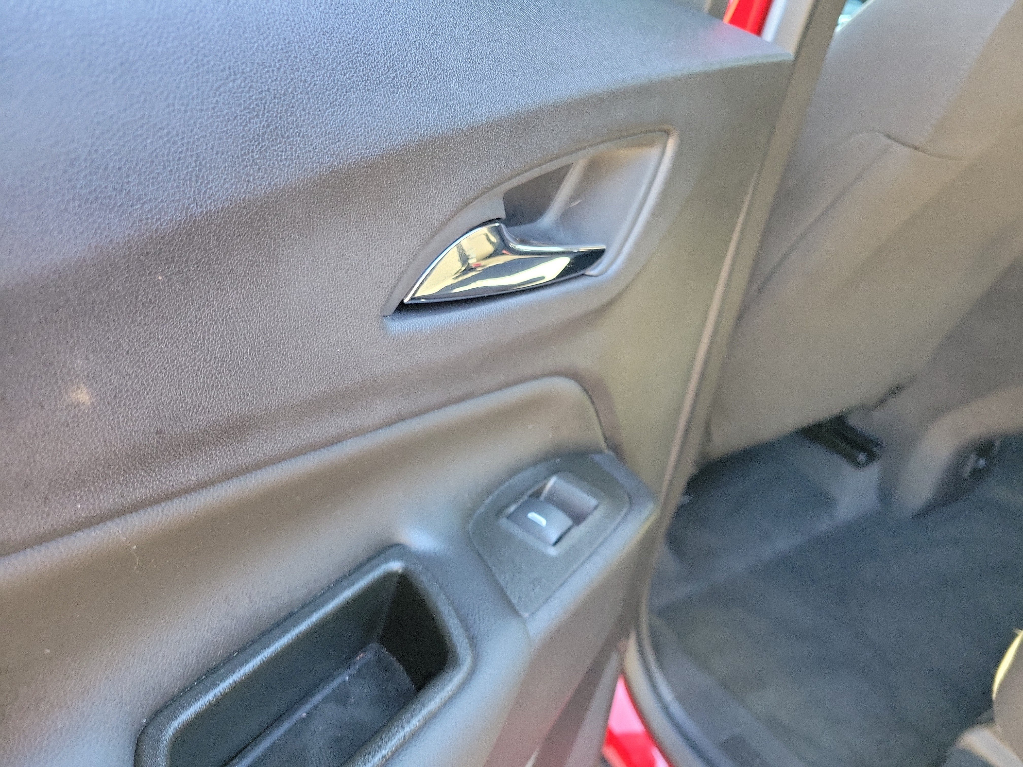 Used 2024 Chevrolet Equinox LT FWD image 13