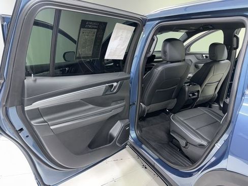 Used 2025 Buick Enclave Preferred image 24