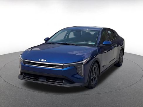 Used 2025 Kia K4 LXS FWD image 7