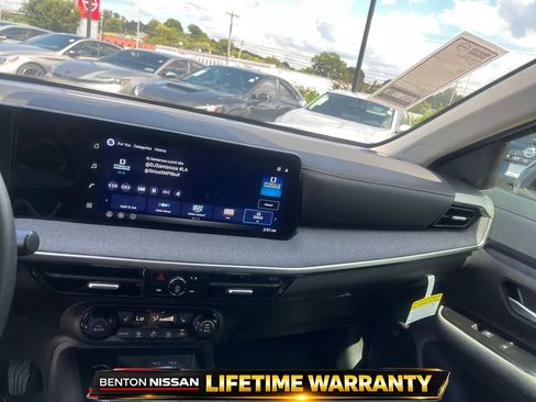 Certified 2026 Nissan Kicks SV w/ SV Premium Package FWD image 16