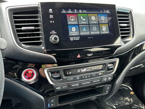 Used 2024 Honda Passport Black Edition image 11